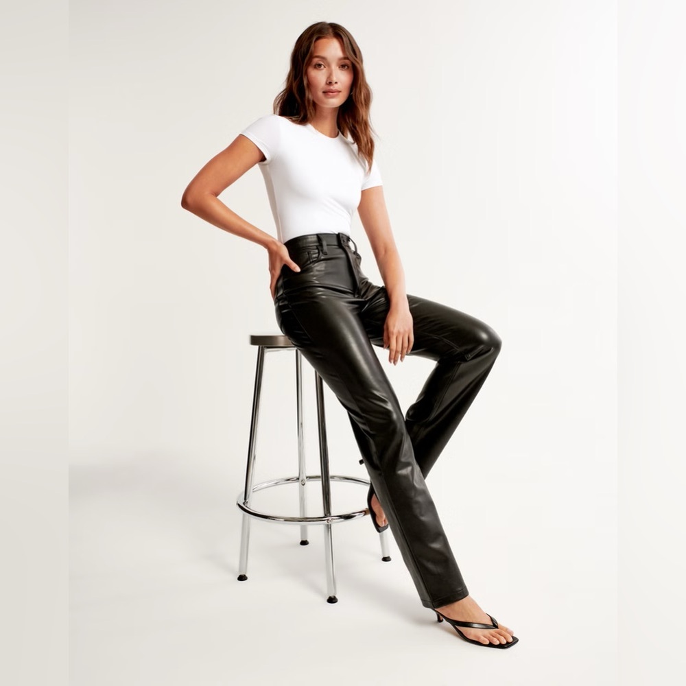 abercrombie 90's straight ultra high rise vegan leather